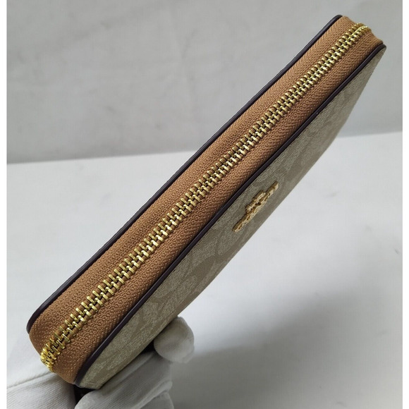 Coach Signature Khaki Saddle Leather Zip Around Credit Card Wallet - NWT $298 - Picture 5 of 16